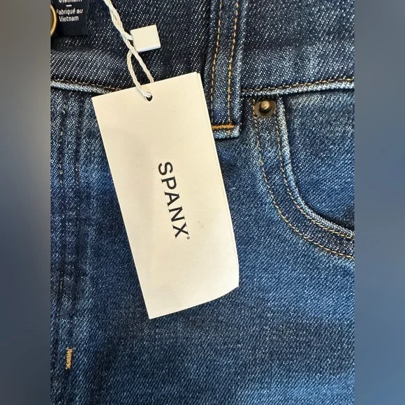 SPANX Flare Jeans Authentic Blue Medium - Picture 4 of 4